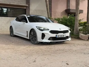 Kia Stinger 2018 Blanc