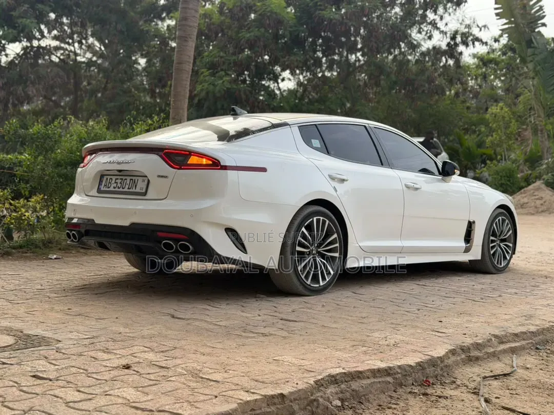 Kia Stinger 2018 Blanc