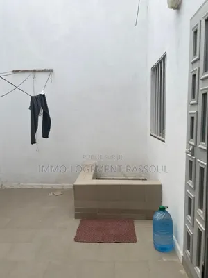1chbre Appartement dans , Yoff à Louer