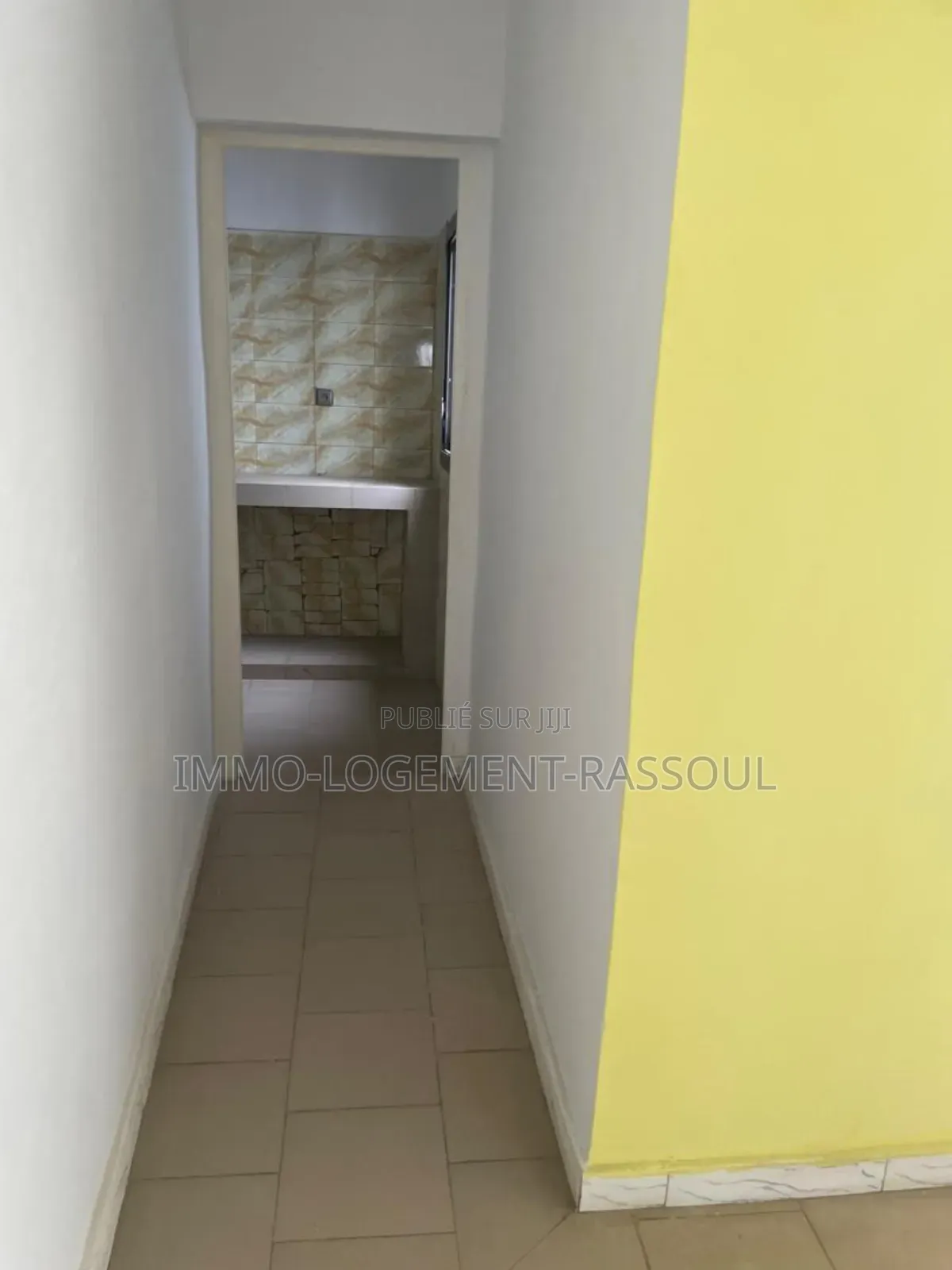 1chbre Appartement dans , Yoff à Louer