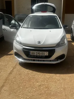 Peugeot 208 2015 Blanc