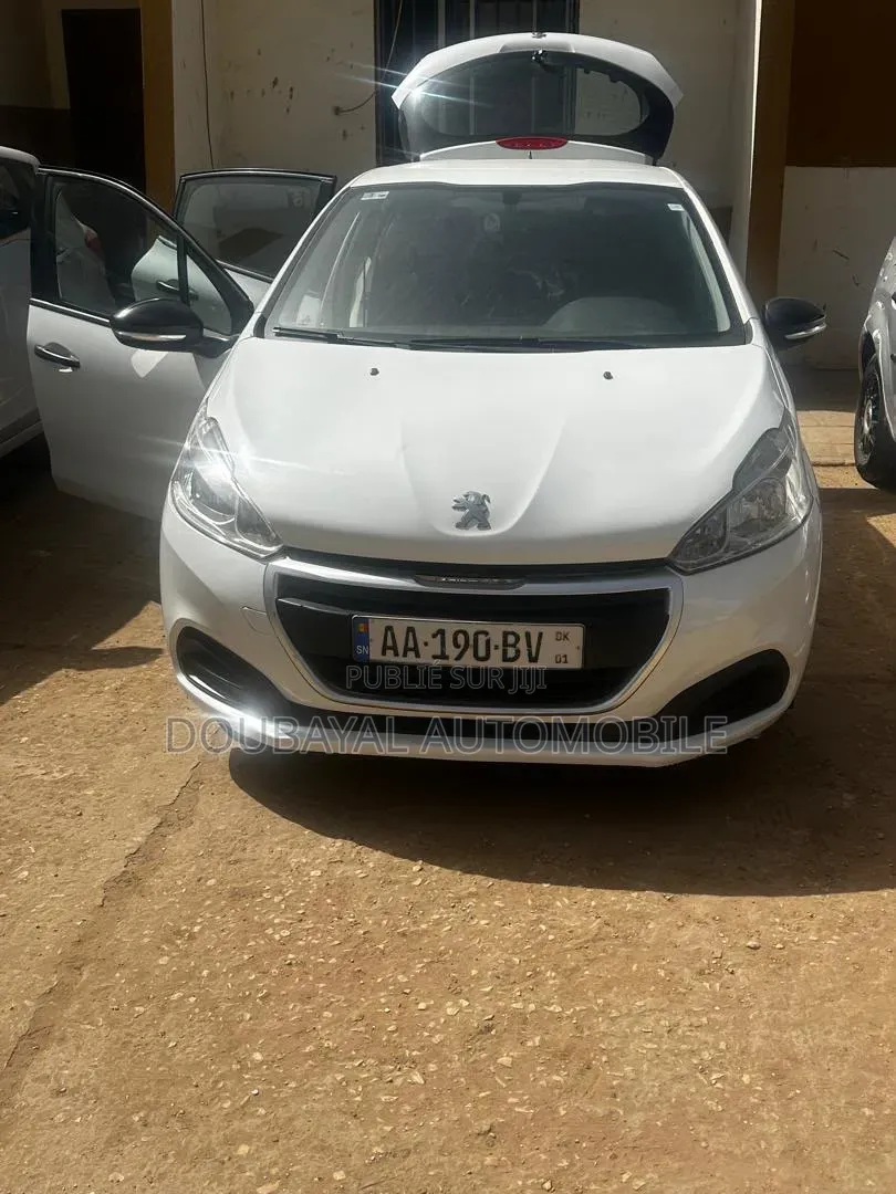 Peugeot 208 2015 Blanc