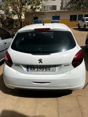 Peugeot 208 2015 Blanc