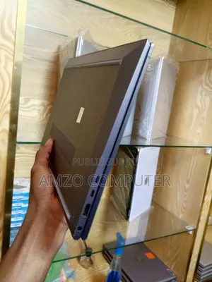 Ordinateur portable HP ZBook Firefly G8 16GB Intel Core i7 SSD 256GB
