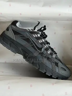 Sneakers Neuf Et Authentique