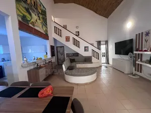 3chbre Villa dans Nguérigne Mbeur, Thiès Sud à Vendre