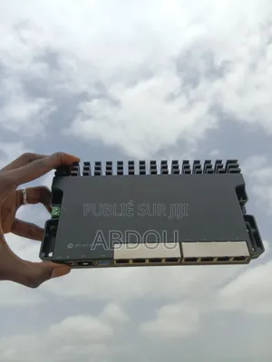Routeur Mikrotik Rb5009