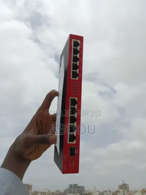 Routeur Mikrotik Rb2011