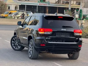 Jeep Grand Cherokee 2018 Noir Mat