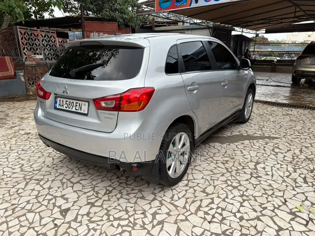 Mitsubishi RVR 2015 Gris