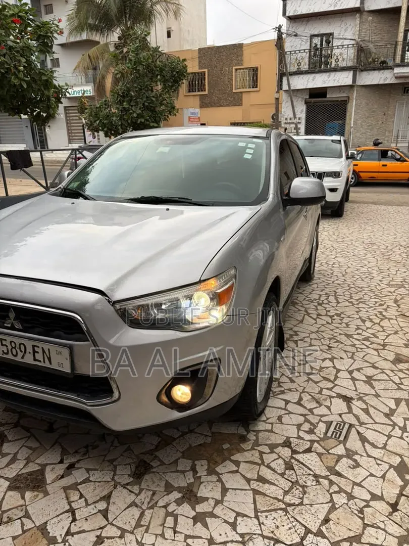 Mitsubishi RVR 2015 Gris