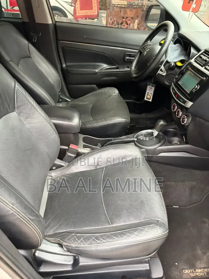 Mitsubishi RVR 2015 Gris