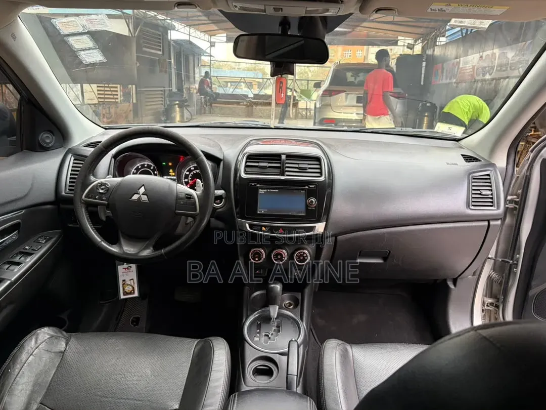 Mitsubishi RVR 2015 Gris