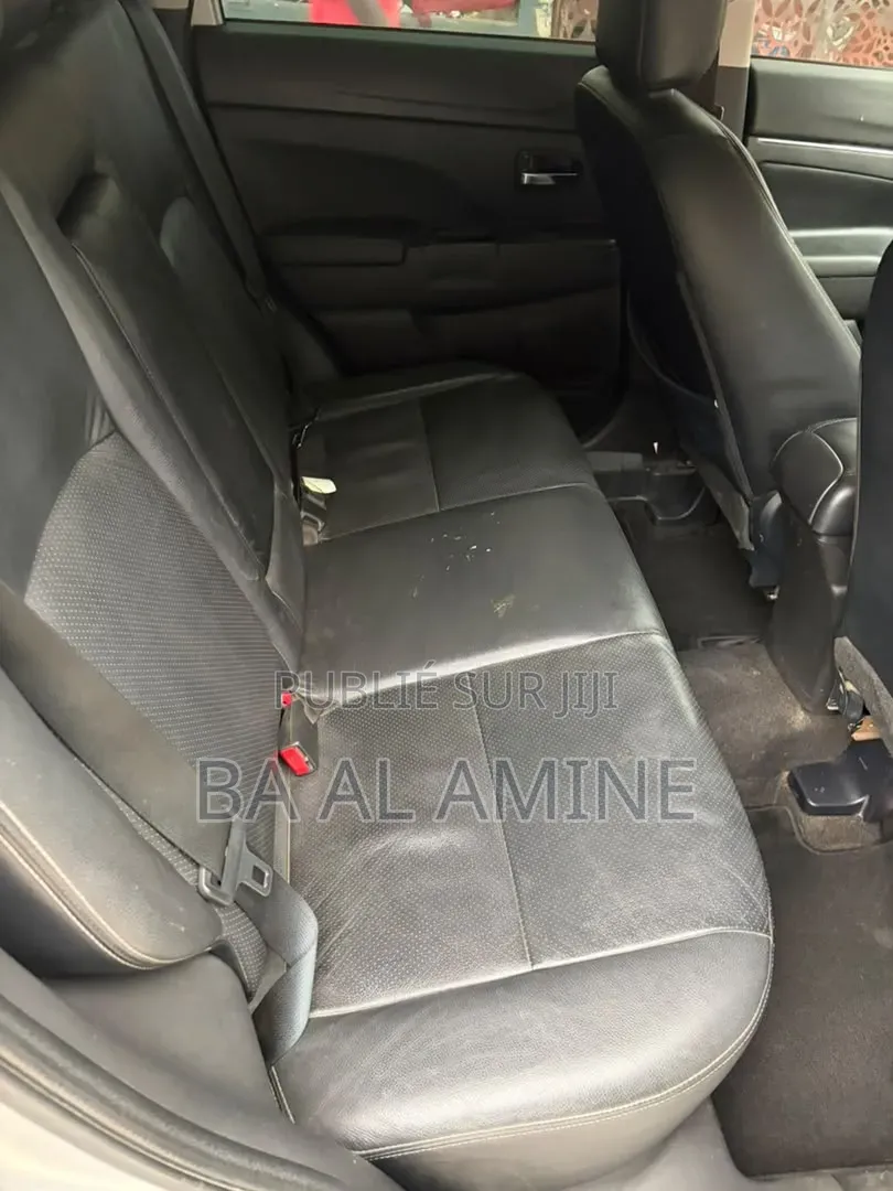 Mitsubishi RVR 2015 Gris