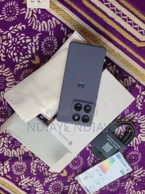 Nouveau Motorola Edge 60 Fusion 256 GB Gris