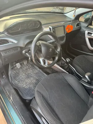 Peugeot 2008 2015 Vert