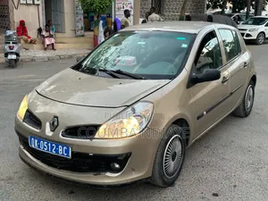 Renault Clio 2010 Beige