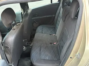 Renault Clio 2010 Beige