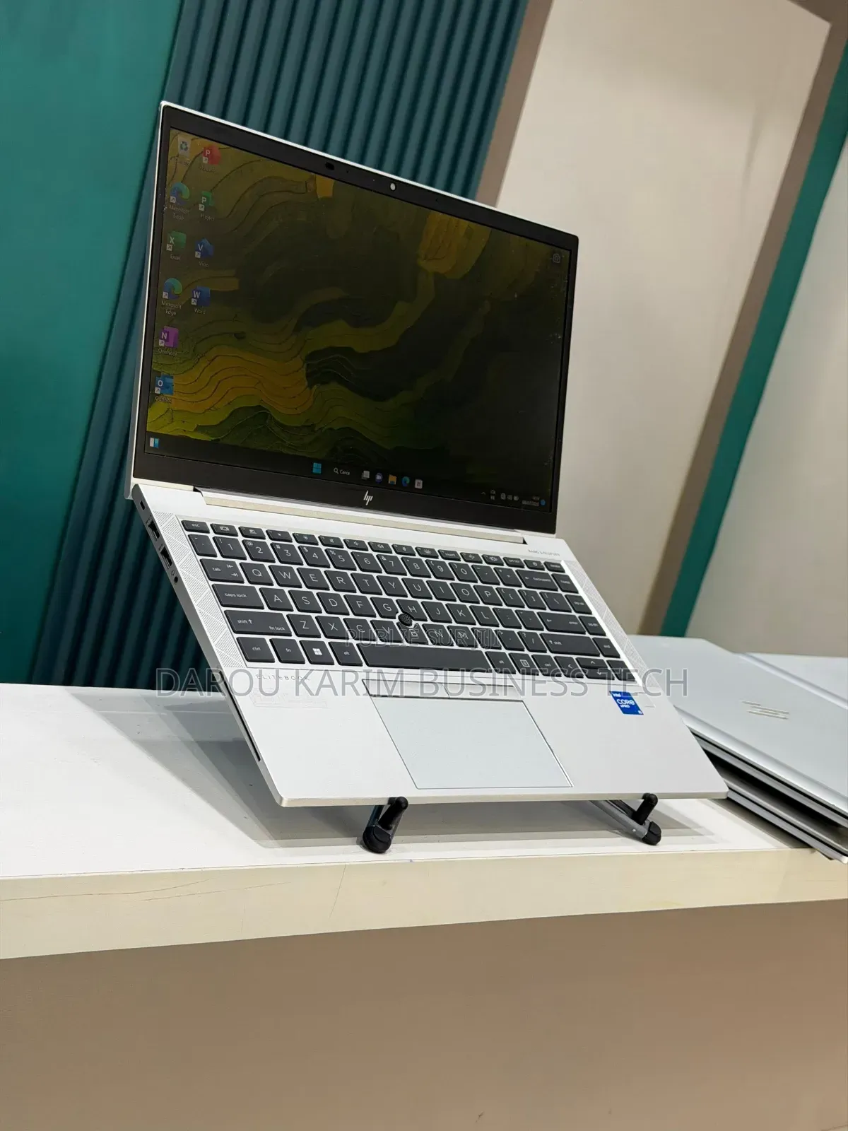 Nouveau HP EliteBook 840 G8 16GB Intel Core i5 SSD 512GB