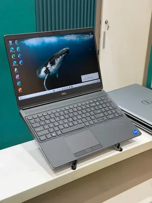 Nouveau Dell Precision 7560 32GB Intel Core i7 SSD 512GB