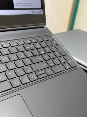 Nouveau Dell Precision 7560 32GB Intel Core i7 SSD 512GB