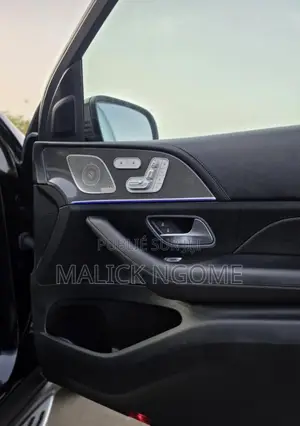 Mercedes-Benz GLC-Class 2022 Noir