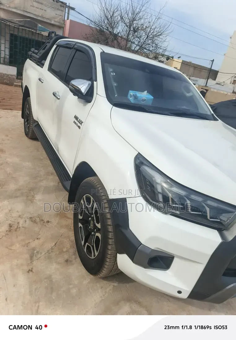 Toyota Hilux 2022 Blanc