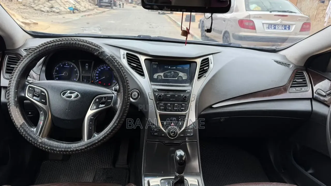 Hyundai Grandeur 2014 Gris