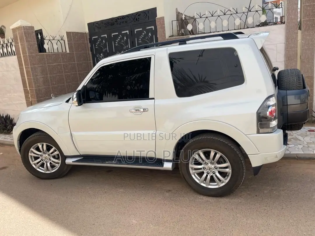 Mitsubishi Pajero 2017 Blanc