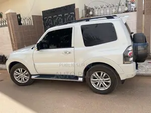 Mitsubishi Pajero 2017 Blanc