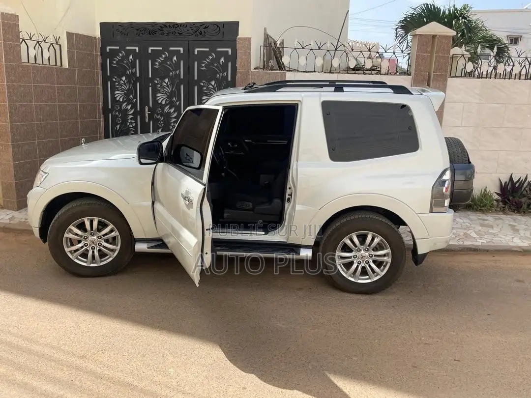 Mitsubishi Pajero 2017 Blanc