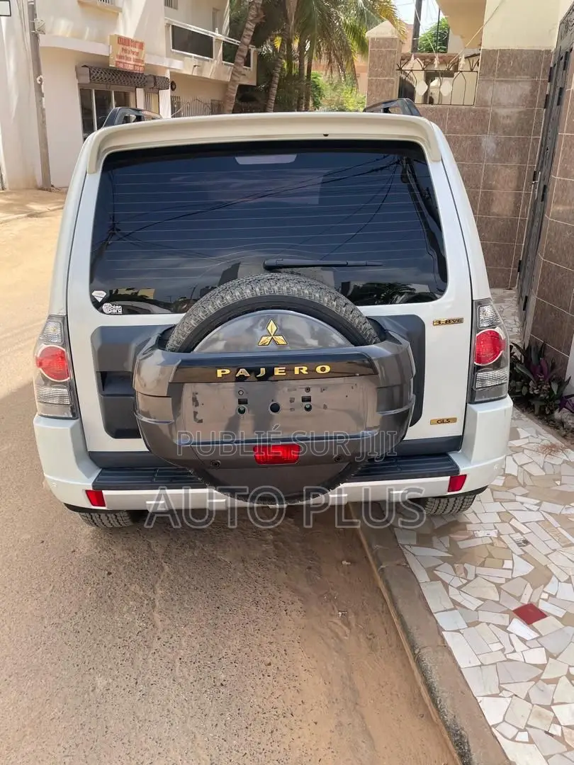 Mitsubishi Pajero 2017 Blanc