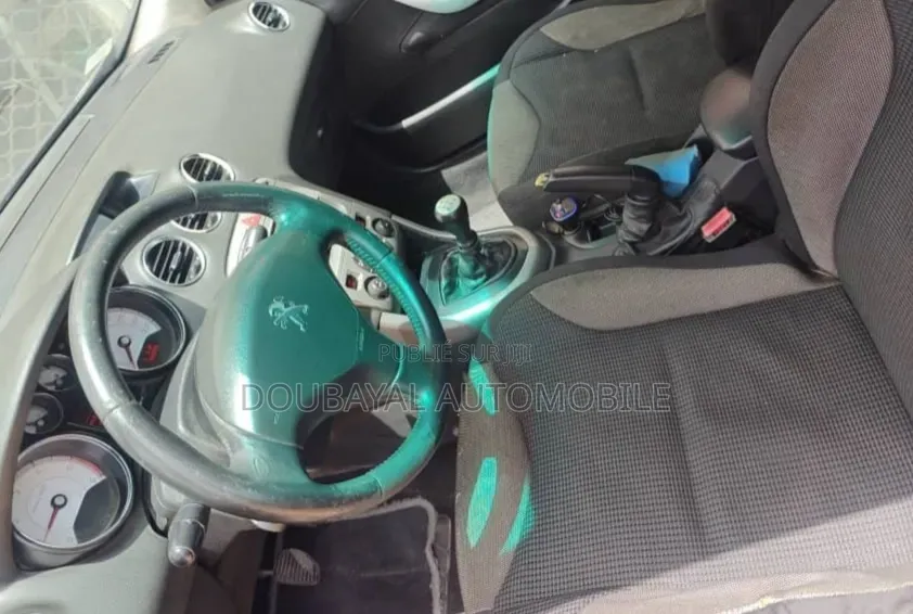 Peugeot 308 2012 Marron