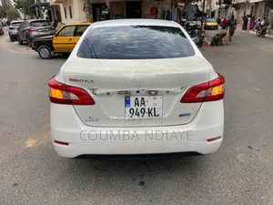 Nissan Sentra 2014 Blanc cassé