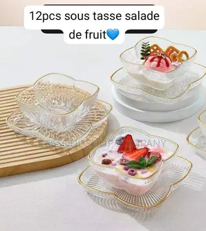 Saladier 12 Pièces en Verre Prix:5000f Contact Whatsapp