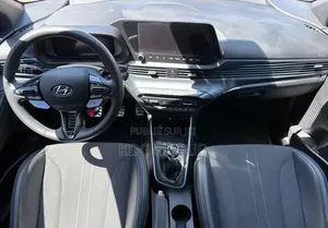 Hyundai i20 2023 Bleu