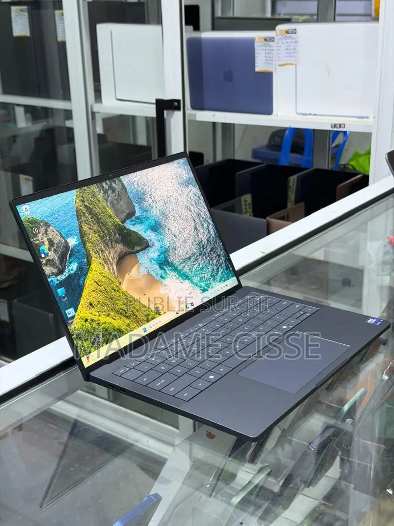Nouveau Dell Pro Max 14 64GB Intel Core Ultra 9 SSD 2T