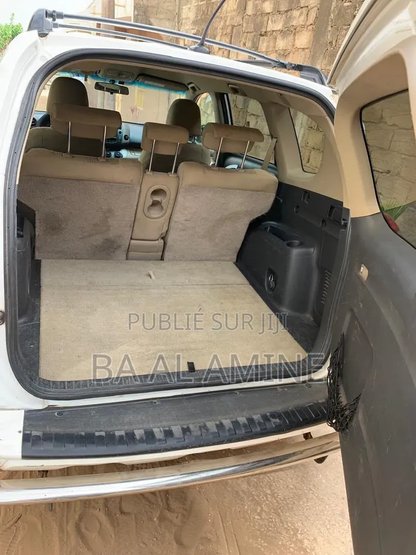 Toyota RAV4 2010 Blanc