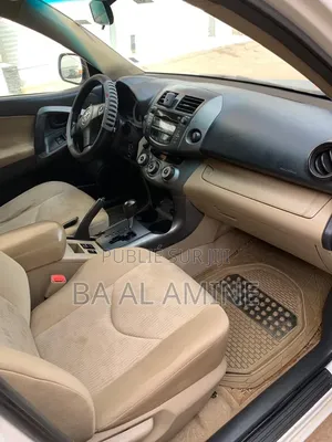 Toyota RAV4 2010 Blanc