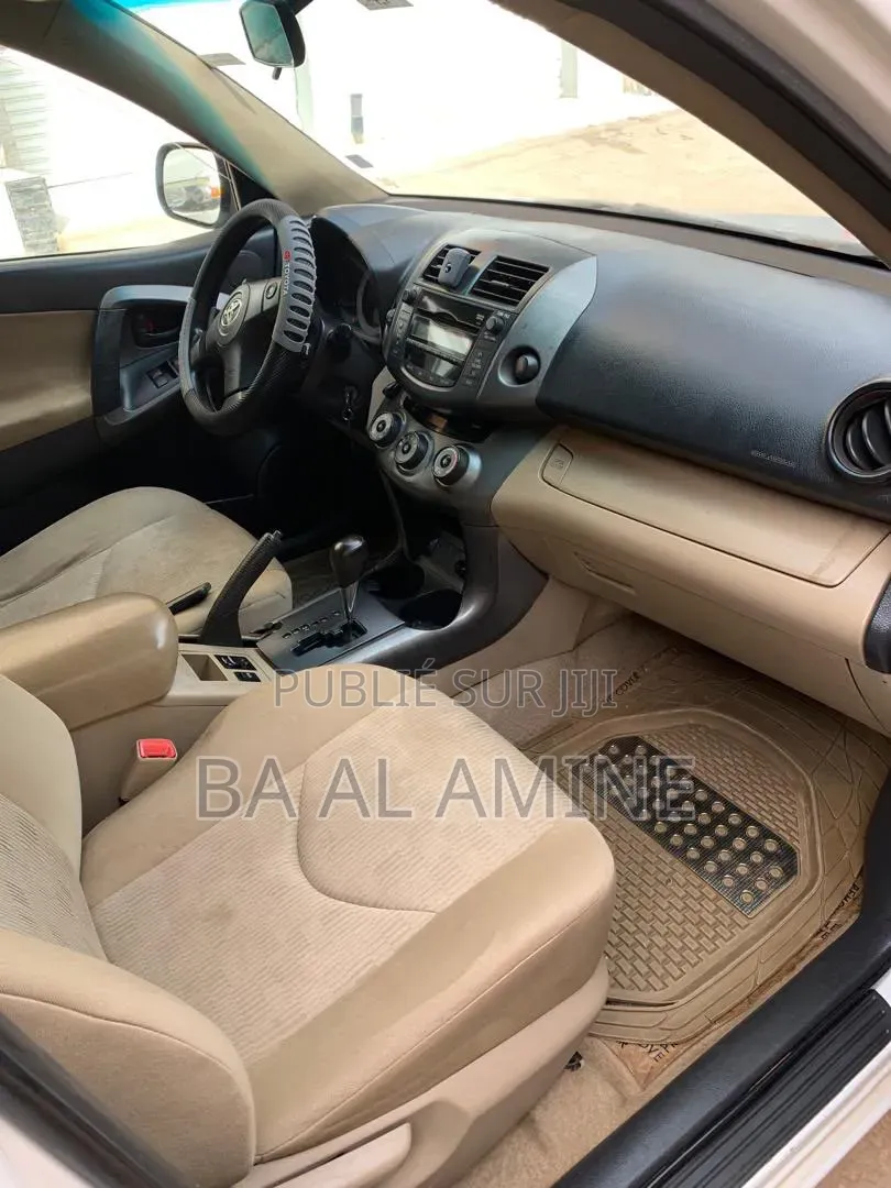 Toyota RAV4 2010 Blanc
