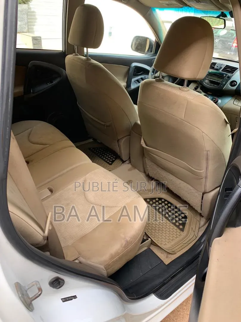Toyota RAV4 2010 Blanc