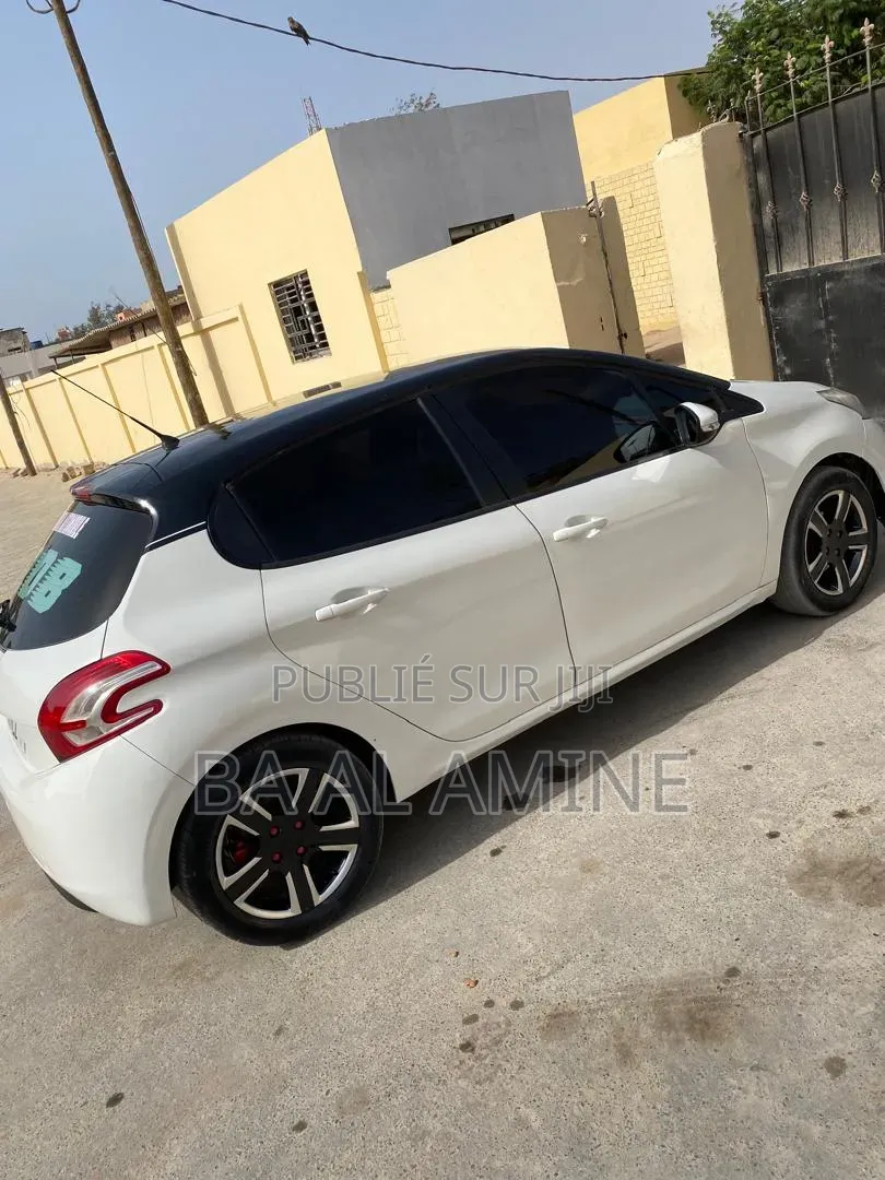 Peugeot 208 2016 Blanc