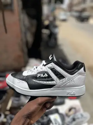 Fila, Probablement Le Modèle Original Fitness Ou Davenport.Elles Une T