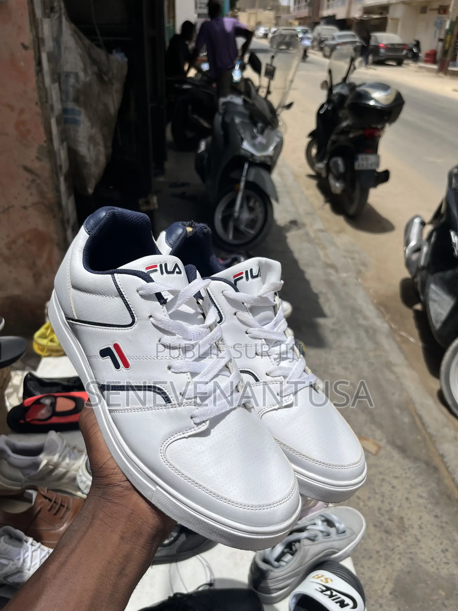Fila, Probablement Le Modèle Original Fitness Ou Davenport.Elles Une T
