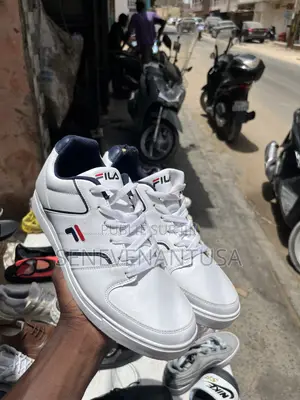Fila, Probablement Le Modèle Original Fitness Ou Davenport.Elles Une T
