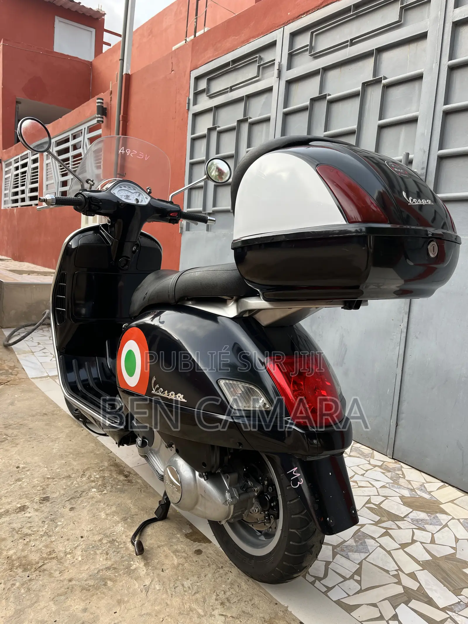 Nouveau Vespa 125 2016 Bleu