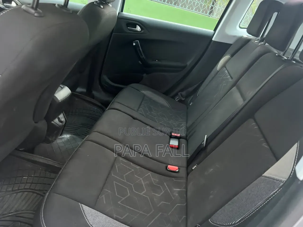 Peugeot 2008 2018 Gris