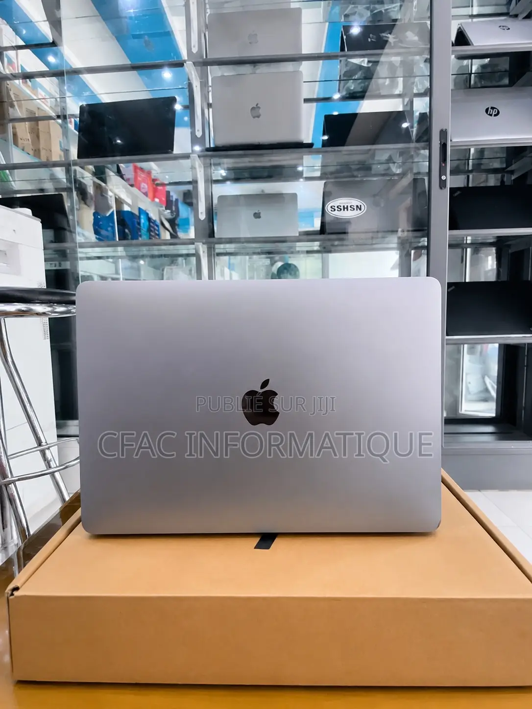 Nouveau Apple MacBook Pro 2020 32GB Intel Core i7 SSD 512GB