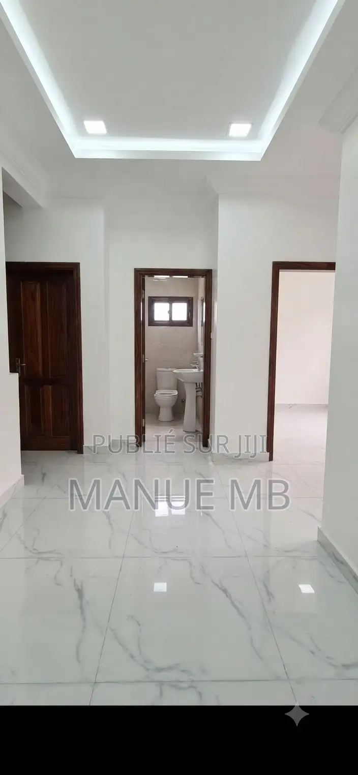 2chbre Appartement dans Patricia, Fann-Point E-Amitié à Louer
