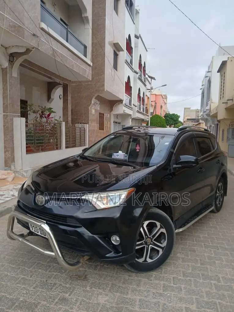 Toyota RAV4 2017 Noir